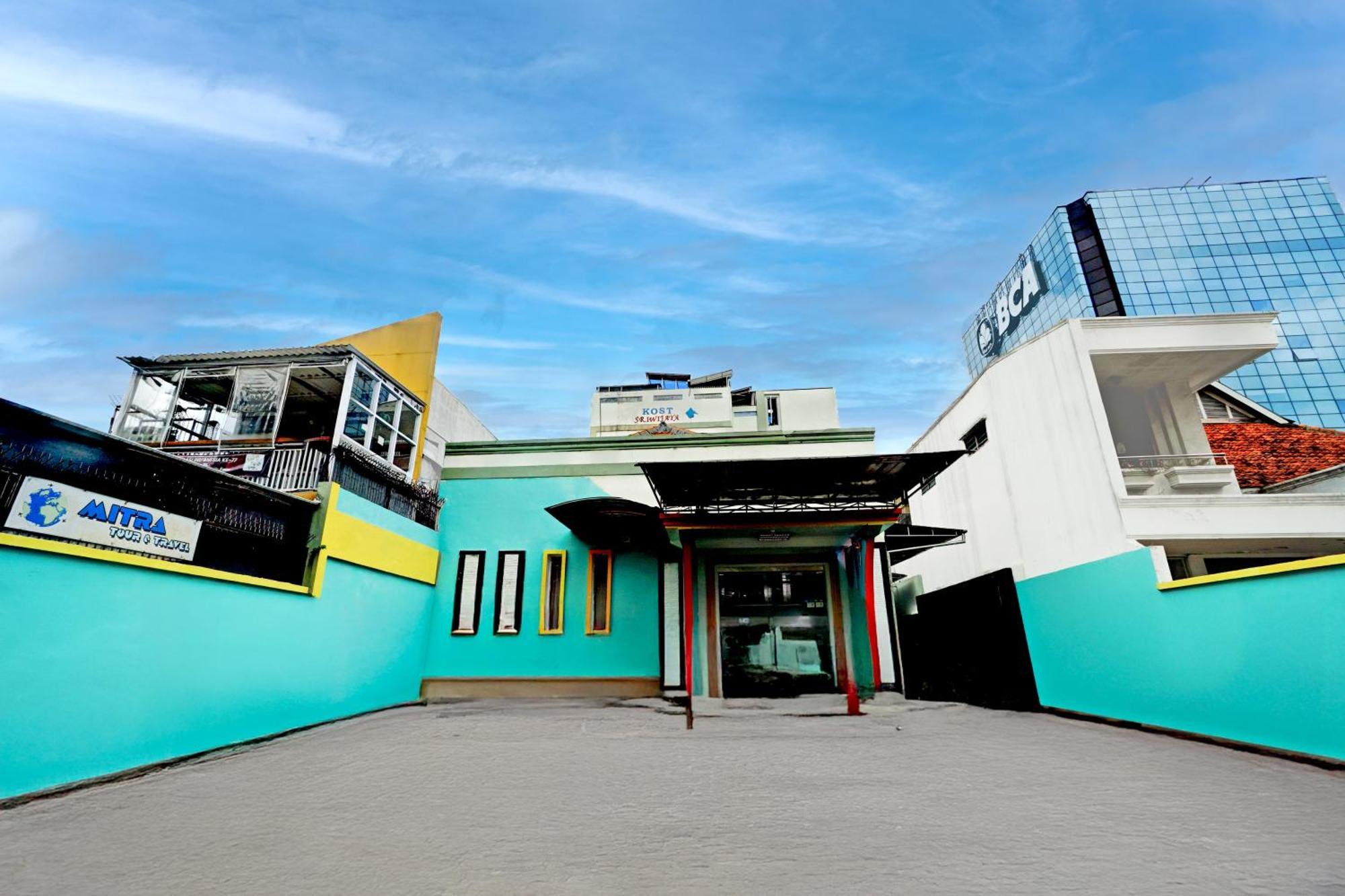 Hotel O Tegalsari Near Tunjungan Plaza Surabaya Exterior photo